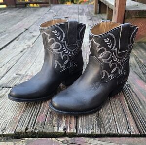 Sterling River Womens Black Leather Short Western, Cowgirl Boots SR6013, Size 9M